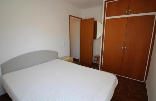 Llanca Apartment | MISTRAL - Apartamento acogedor, luminoso y de ambiente moderno con terraza vista mar. - ES-228-143