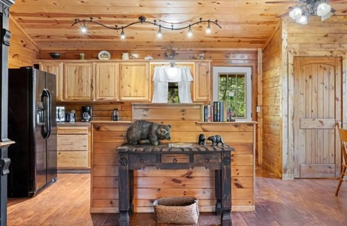 Pickens Cabin | Misty Moonlight in the Beautiful Broken Bow Oklahoma!