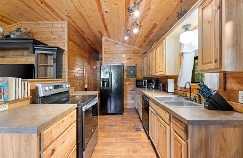 Pickens Cabin | Misty Moonlight in the Beautiful Broken Bow Oklahoma!