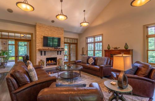 Boone House | Misty Mountain Hop