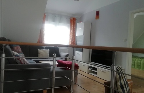 Huttenthal Apartment | Mitten im Odenwald, Wohnung mit Überdacht. Terrasse u. Balkon, Kinder Willkommen
