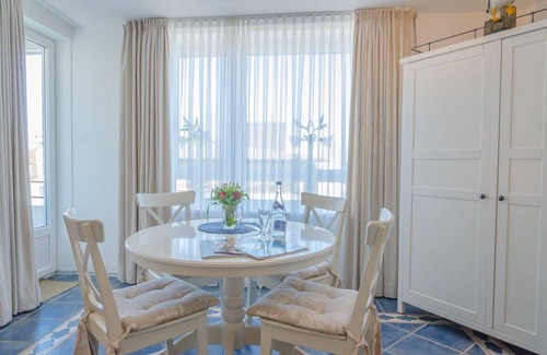 Westerland Apartment | Mitten im schönen Westerland liegt in der 4. Etage die Wohnung "Friedrichstrasse"