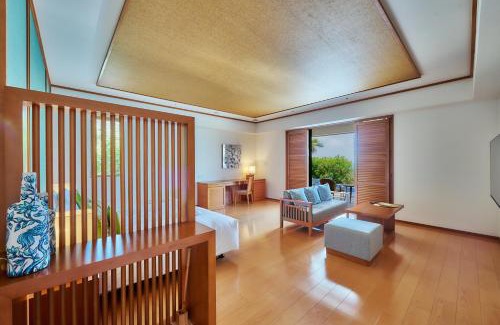 Miyakojima Hotel | Miyakojima Kurima Resort Seawood Hotel