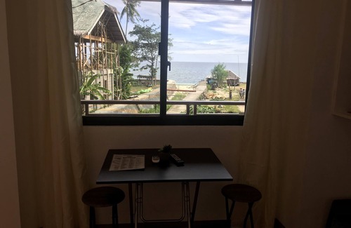 Larena Apartment | MLB BEACHFRONT APARTMENT