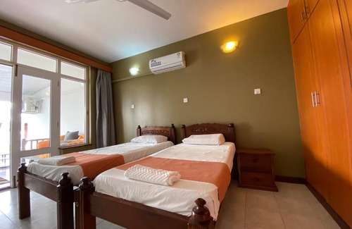 Mombasa Villa | MNAZI BEACHFRONT VILLA IN NYALI MOMBASA - Swimming Pool, Bathtub, 4Beds, Wi-Fi & Parking