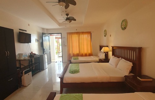 Moalboal House | Moalboal Tropics