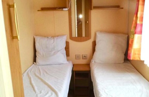 Pont-Aven House | MOBIL HOME 3 CHAMBRES - DOMAINE DE KERLANN (Pont-Aven) CAMPING 4 - WIFI INCLUE