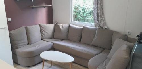 Les Mathes Hotel | MOBIL HOME CONFORT PLUS - 40m2 - 3ch - 2 SDB - Camping 4 étoiles - BONNE ANSE