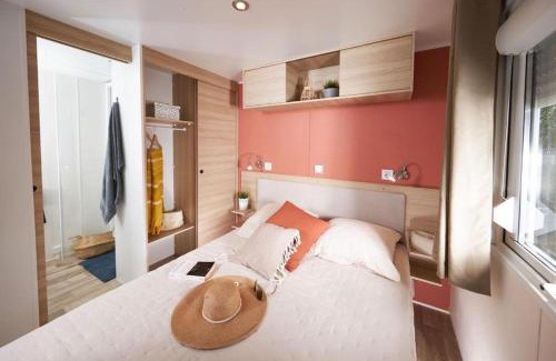 Les Mathes Other | Mobile home 3 chambres 2 salles de bains dans camping 4 étoiles aux charmettes MH k168