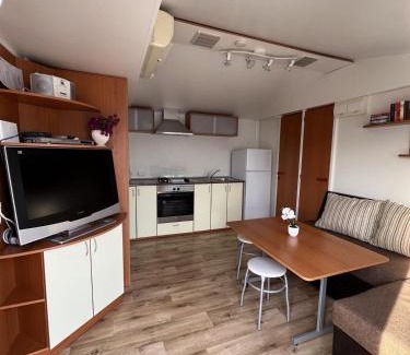 Murvica Apartment | Mobile home 5214-1 for 3 Pers in Murvica