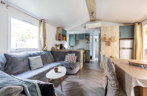 Lege-Cap-Ferret RV Rental | Mobilhome 3 rooms, 2 bathrooms - Cap Ferret with Terrace, Tennis Court & Grill