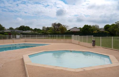 Saint-Gildas-de-Rhuys Other | Mobilhome 6 pers - Piscine