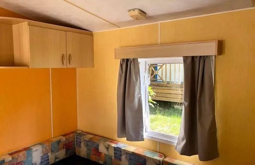 Nabirat House | Mobilhome M7 35m2 mit überdachter Terrasse/2 Schlafzimmer 4 Personen