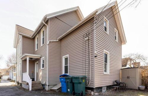 Downtown Rochester Apartment | Mod Abode 2 bdrm Highland UofR Downtown