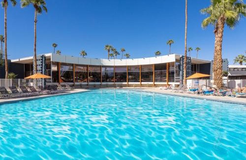 Twin Palms Apartment | MOD at Ocotillo Lodge by ACME House Company