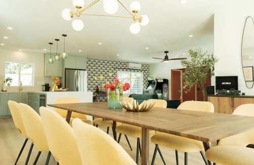 Uptown Design District Villa | Mod Hotel