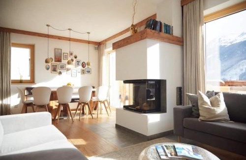 Schonbach Ski Chalet | Modern Chalet near Zillertal Arena