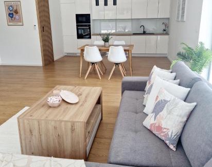 Prievidza Apartment | Moderný Loft s Terasou v centre mesta Prievidza