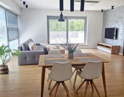 Prievidza Apartment | Moderný Loft s Terasou v centre mesta Prievidza