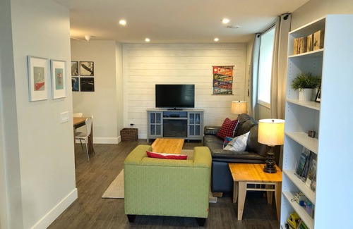 Wilden House | Modern 1-BDM in beautiful mountain neighbourhood - License #83588