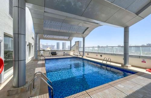 Dubai Sports City Apartment | Modern 1-Bed with Scenic Golf Course View