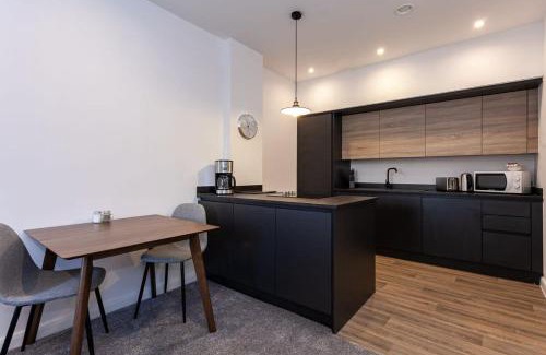 Bolton Apartment | Modern 1 Bedroom Apartment in Bolton