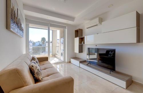 Swieqi Apartment | Modern 1BR Apartment in central St Julian's