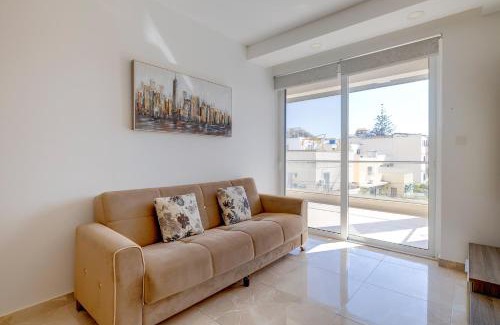 Swieqi Apartment | Modern 1BR Apartment in central St Julian's