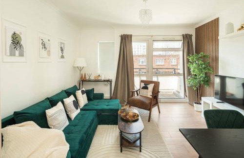 Vauxhall Apartment | Modern 2-Bed Apartment with Superfast Wi-Fi Near Vauxhall & Nine Elms Stations