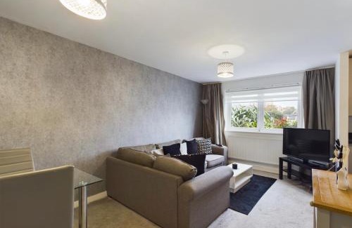 Landore Apartment | Modern 2 bed city apartment with private parking