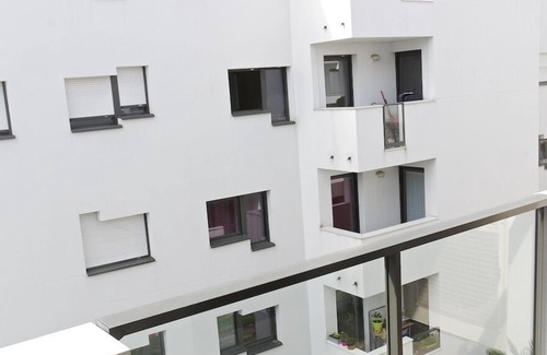 Meriadeck Apartment | Modern 2-bedroom apartment with elevator & parking space - center of Bordeaux