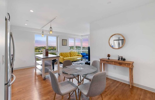 Mission Hill Apartment | Modern 2 Bedroom Apartment in the Heart of Jamaica Plain, Boston