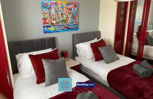 Oldbury Apartment | Modern 2-Bedroom Flat By Escape & Estates Short Lets & Serviced Accommodation Oldbury With Free Parking