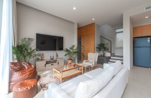 Chalong Villa | Modern 2-Level Pool Villa Long One A5