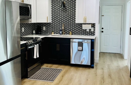 Vacation Village Condo | Modern 2B/2B Condo by Disney, Lakes