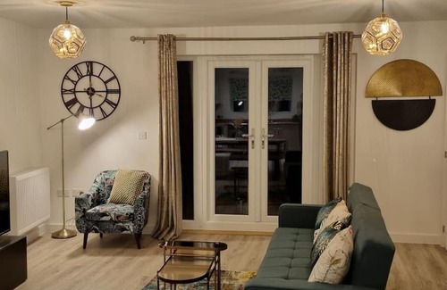 Woolverstone House | Modern 2bedroom House in Ipswich Suffolk
