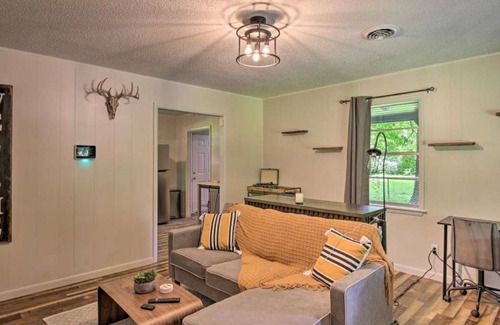 Wagoner House | Modern 2BR/1BA Home on Fort Gibson Lake