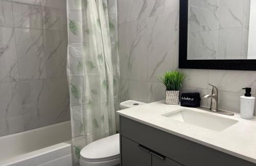 Kitchener Apartment | Modern 2BR, 2 king beds, close to Hwy
