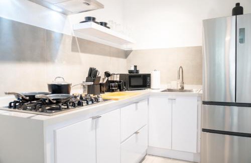 Gobernador Pinero Apartment | Modern 2BR Apt in San Juan City, Concert Stays