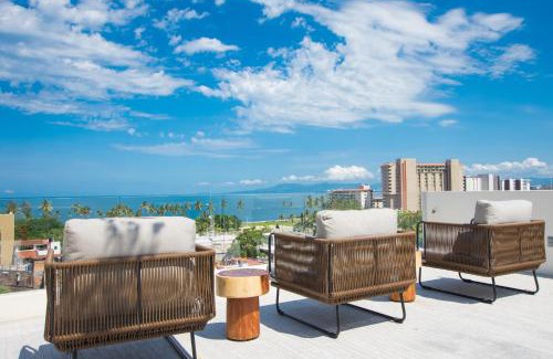 Colonia 5 de Diciembre House | Modern 2BR Near Beach & Boardwalk | Gym & BBQ