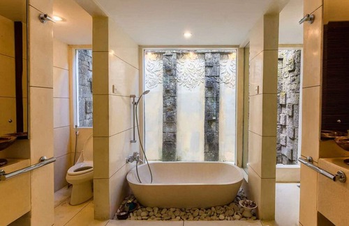 Sidakarya Villa | Modern 2BR Villa In Sanur! 4Min Drive To The Beach & 6Min To The Night Market!