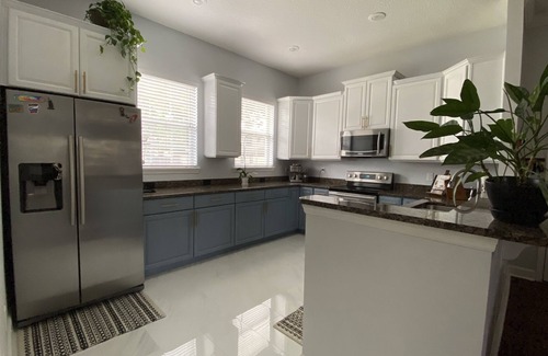 College Park House | Modern 3/2.5/2 in College Park! Near downtown