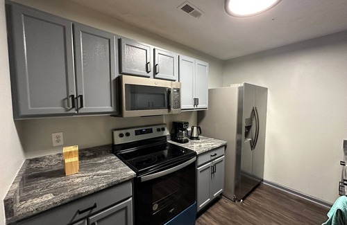 Belmont House | Modern 3 bedroom 20 mins from DownTown Atlanta 5 BEDS