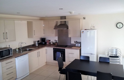 Ballycastle House | Modern 3 bedroom, 3 bathroom, 2 reception townhouse, between town & beach