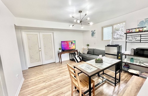 Kirkland House | ⭐ Modern 3-bedroom guest suite in Kirkland