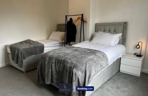 Oxford Villa | Modern 3 Bedroom House By Tranquil Ventures Short Lets & Serviced Accommodation Botley With Free Parking
