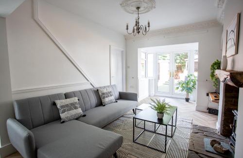 Winlaton Mill House | Modern 3-bedroom Retreat