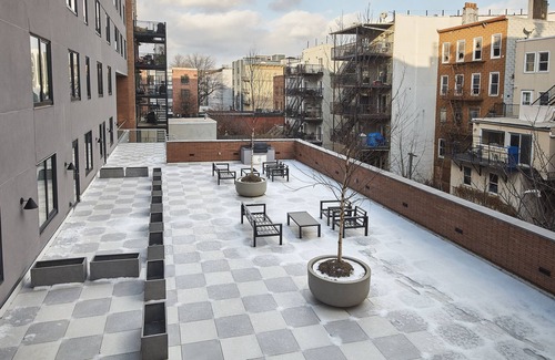 Hoboken Apartment | Modern 3 BR Loft -shared Deck - gym - Mins to NYC