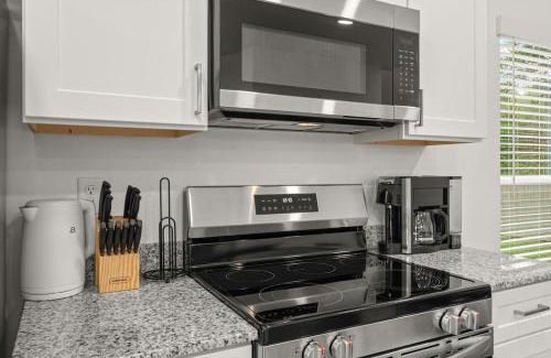 Centerton House | Modern 3BR Centerton Near Walmart HQ & Bentonville