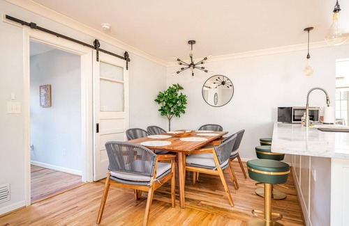 Candler-McAfee House | Modern 4bd/3ba Home in the heart of Decatur
